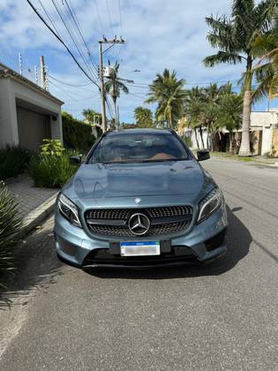 MERCEDES-BENZ GLA 250 2.0 16V TURBO GASOLINA SPORT 4P AUTOMÁTICO